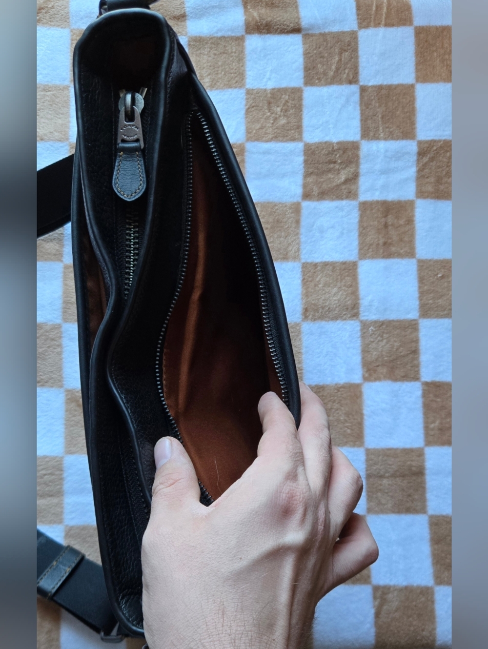 Coach District Bag In Signature Canvas And Pebble Leather - Picture 7 of 11
